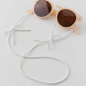 Delicate Pearl Bow Sunglass Chain